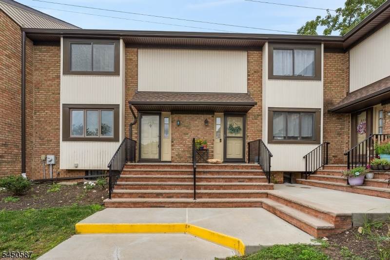 624 Robin Rd - Photo 1