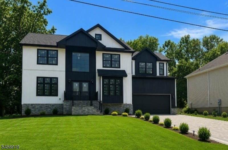 80 Gaywood Ave - Photo 1