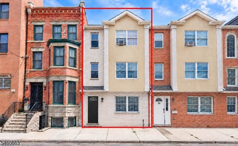 16 E Kinney St - Photo 1