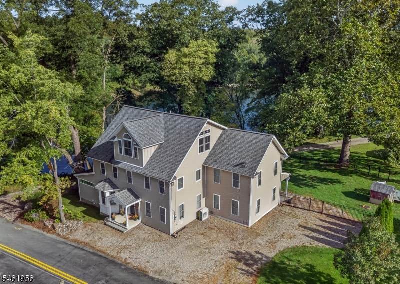 3097 River Rd - Photo 1