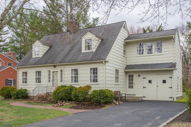5 Whitman Dr - Photo 1