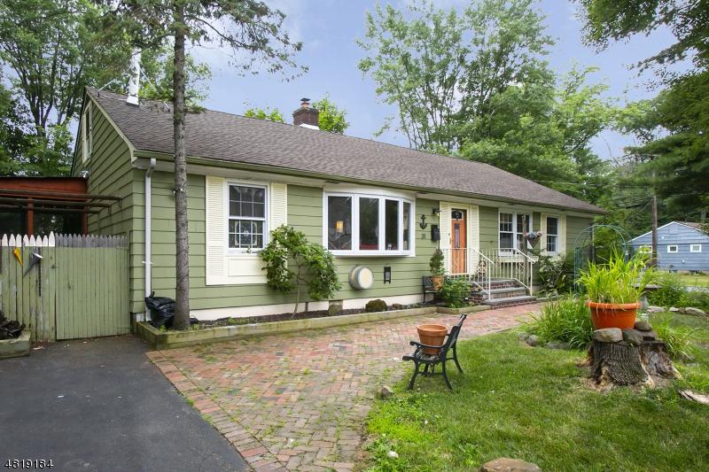 31 Hooper Ave - Photo 1