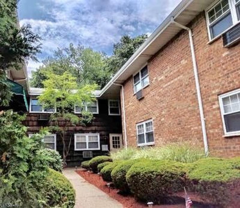 162 Belleville Ave Apt 3B - Photo 1