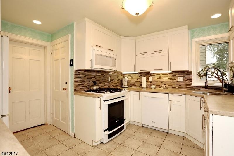 499 S Maple Ave - Photo 1