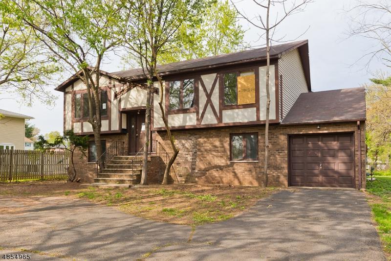 810 Lake Ave - Photo 1