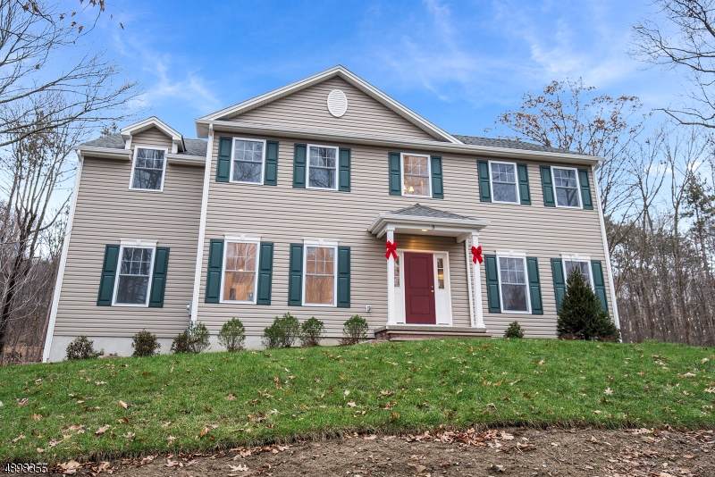 3 Eileens Way - Photo 1