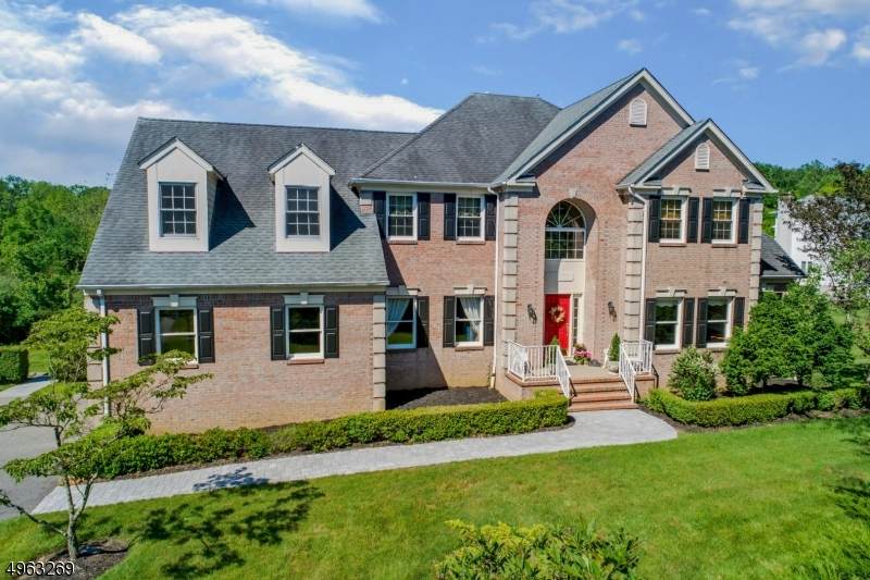 36 Beacon Hill Dr - Photo 1