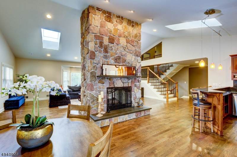 859 Bluestone Ln - Photo 1