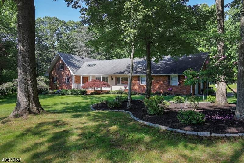 57 Meadowlark Dr - Photo 1