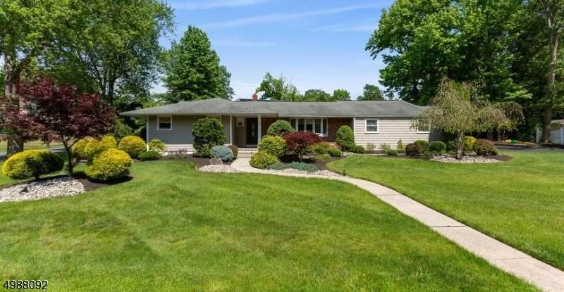 33 Southfield Rd - Photo 1