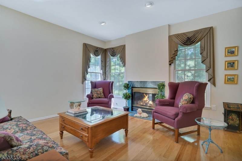 28 Twombly Ct - Photo 1
