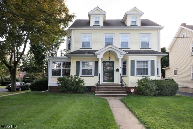 403 Lincoln Ave - Photo 1