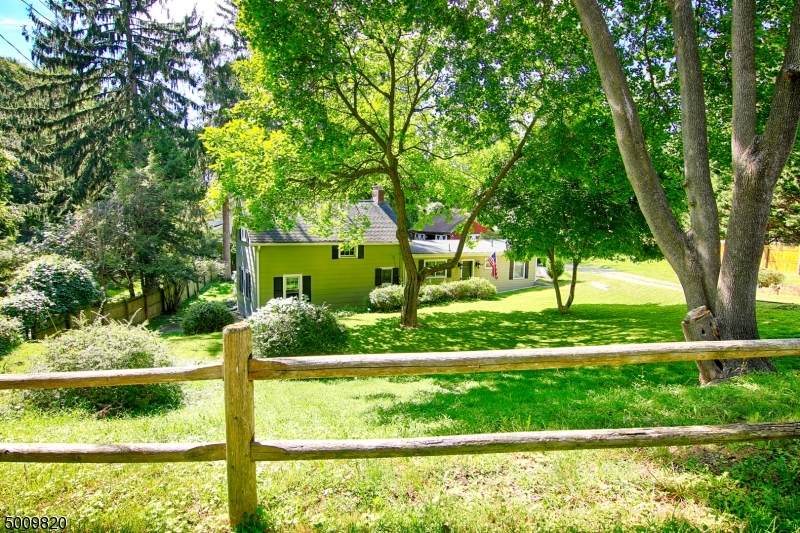 26 Orchard Hill Rd - Photo 1