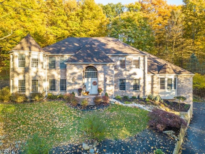 2 Douglas Dr - Photo 1