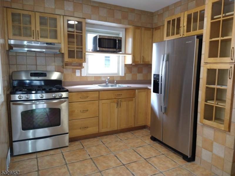 6 Pine St - Photo 1