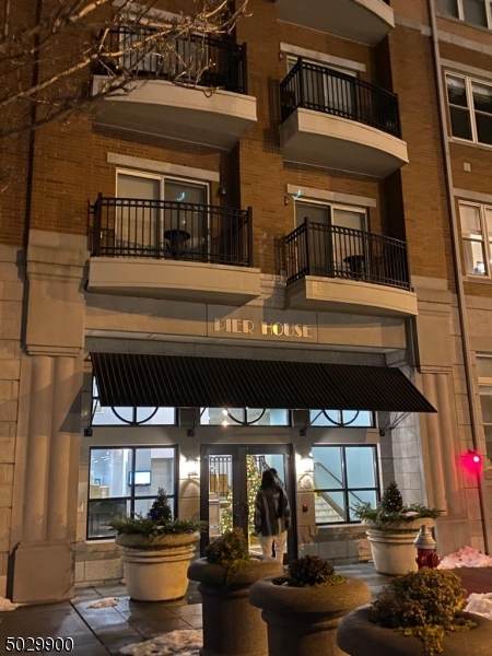 15 Warren St - Photo 1