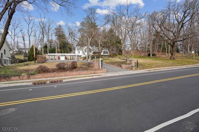 709 Springfield Avenue - Photo 1