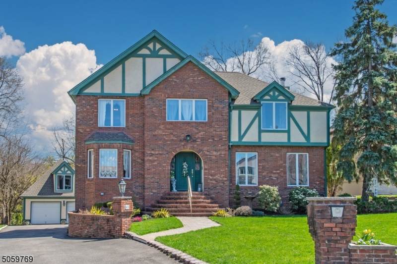 85 Elmwood Rd - Photo 1