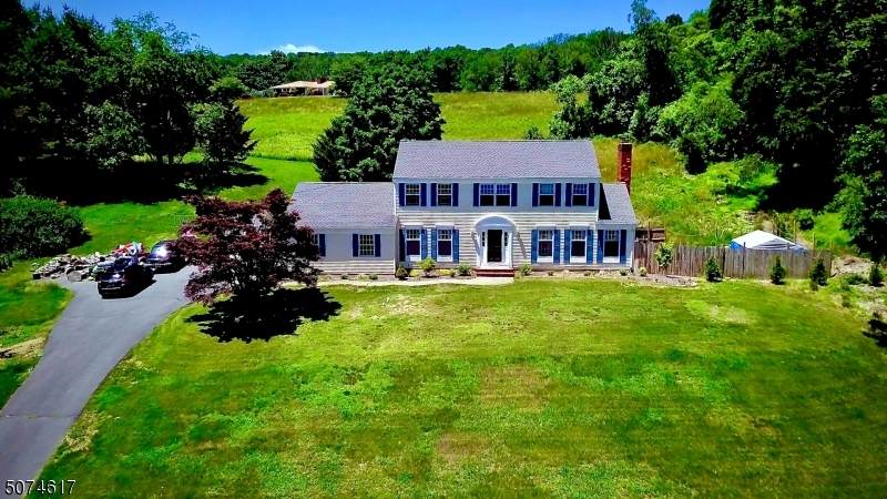 27 Maple Ln - Photo 1