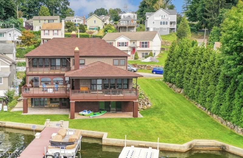 26 Shore Rd - Photo 1