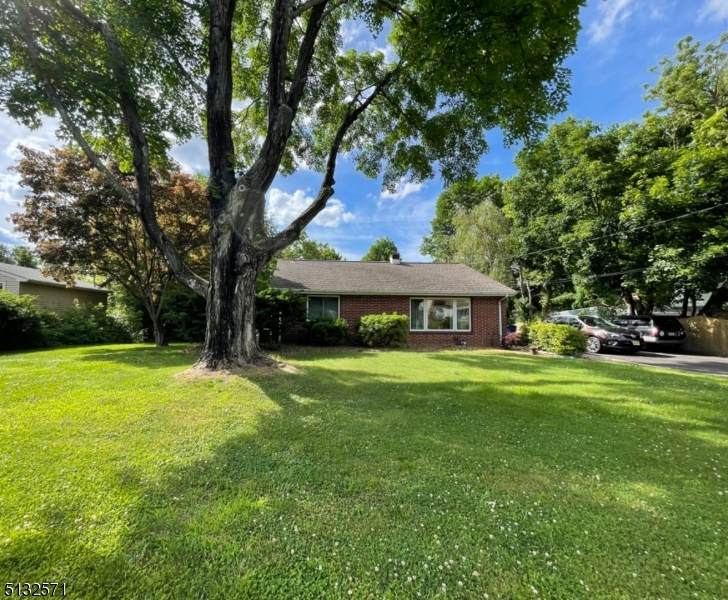 8 Poplar Road - Photo 1