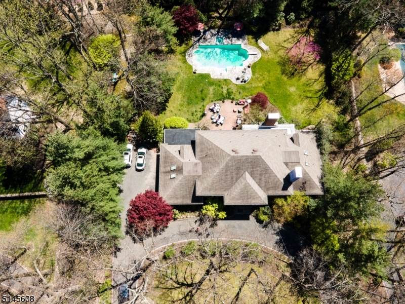 37 Gordon Rd - Photo 1