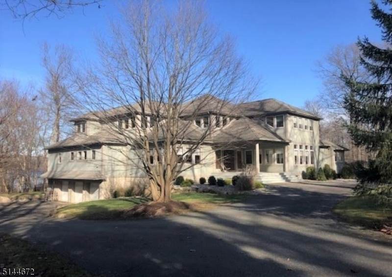 825 W Shore Dr - Photo 1