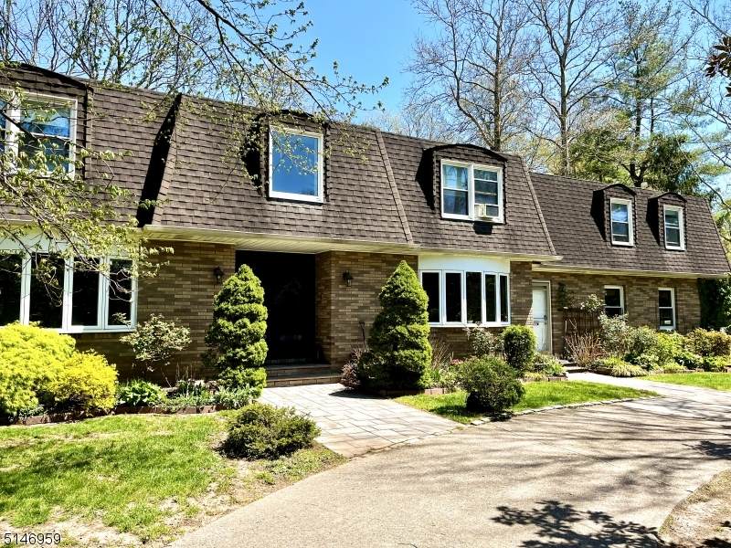 369 Walnut St - Photo 1