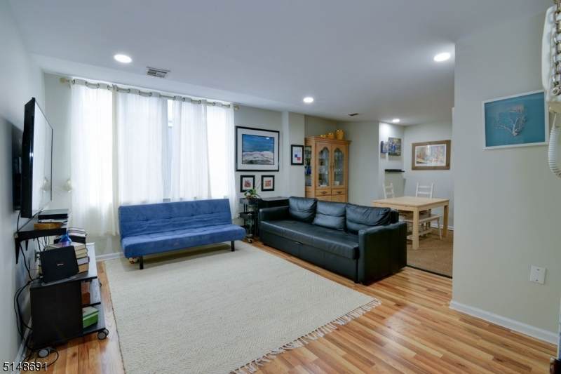 308 Passaic - Photo 1