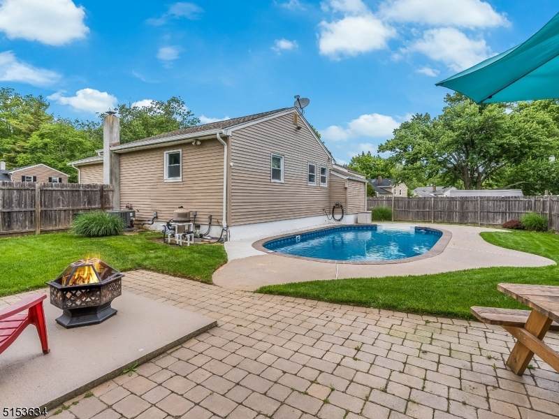 20 Milton Ave - Photo 1
