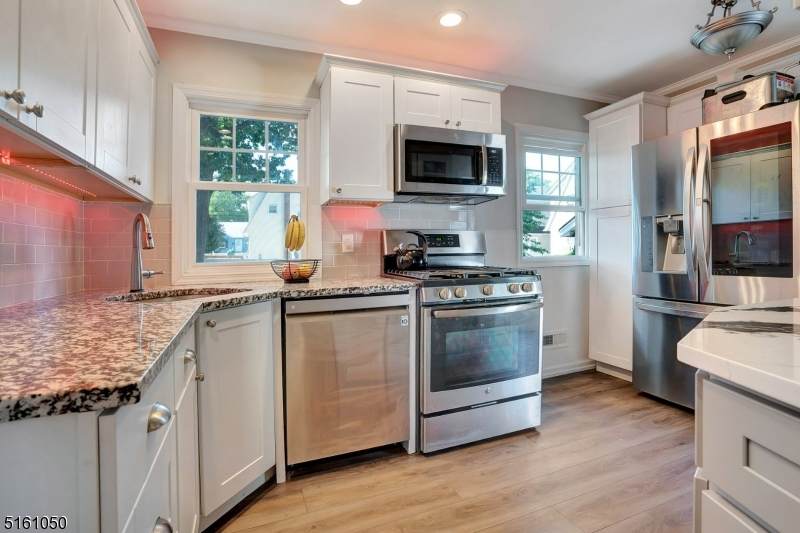 668 Passaic Ave - Photo 1