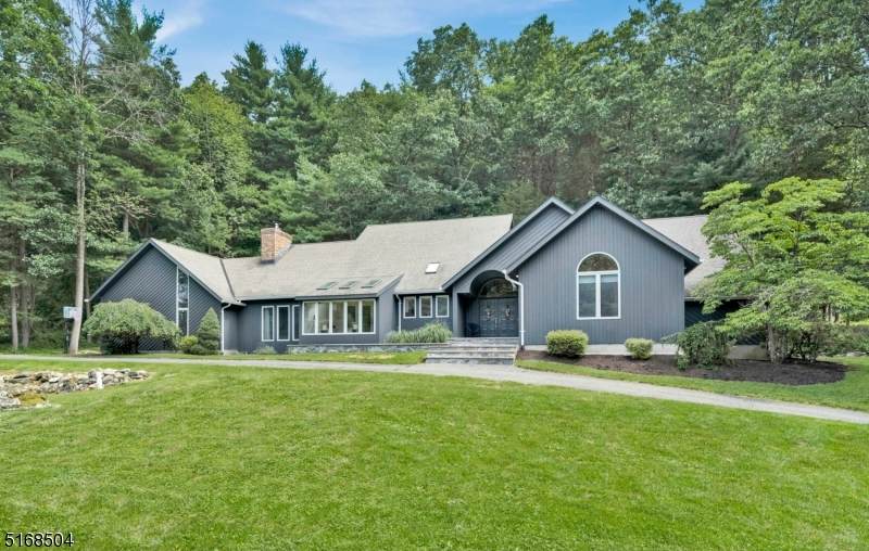 12 Echo Dr - Photo 1