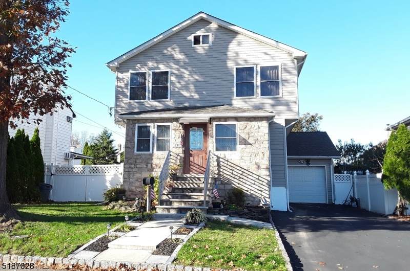732 Woodland Ave - Photo 1