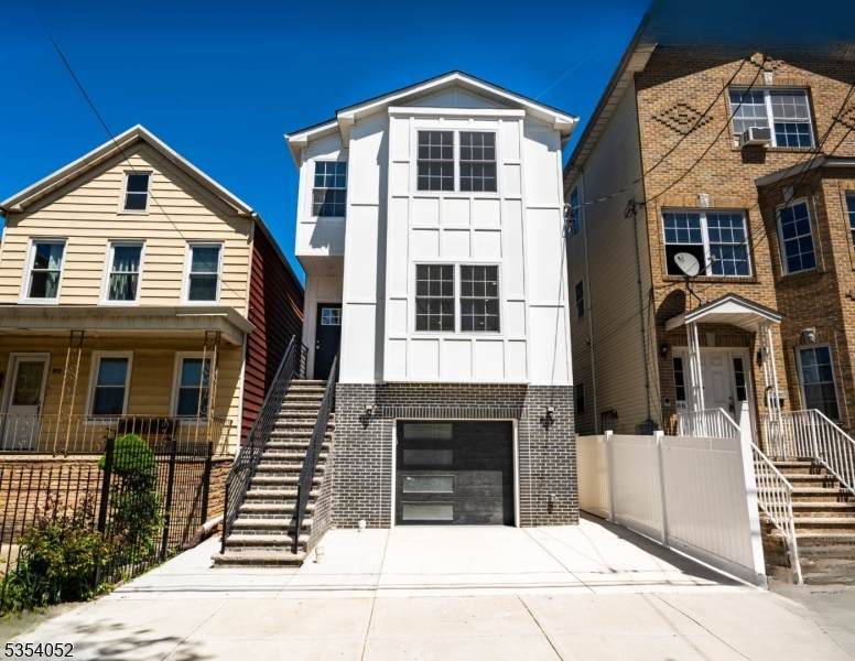 90 Seaview Ave - Photo 1