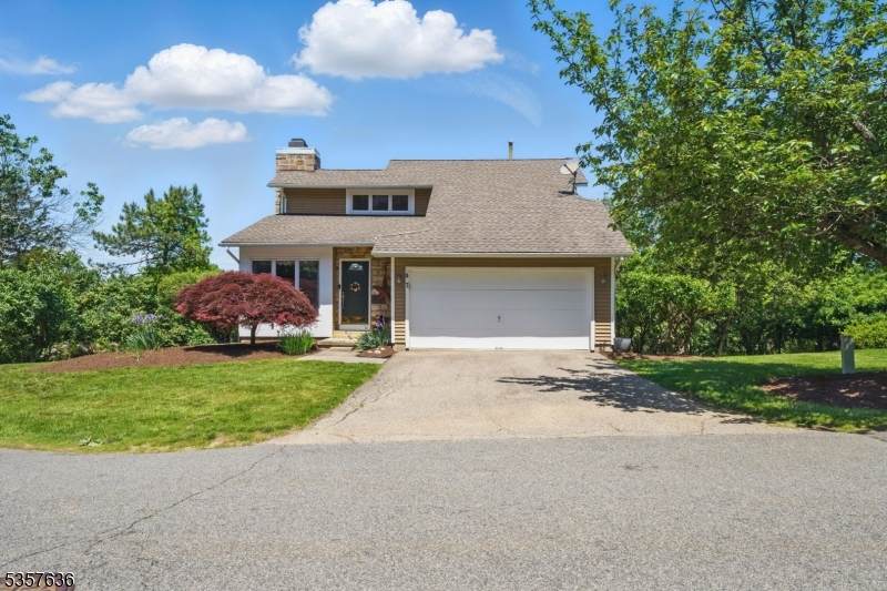 7 Canada Goose Dr - Photo 1