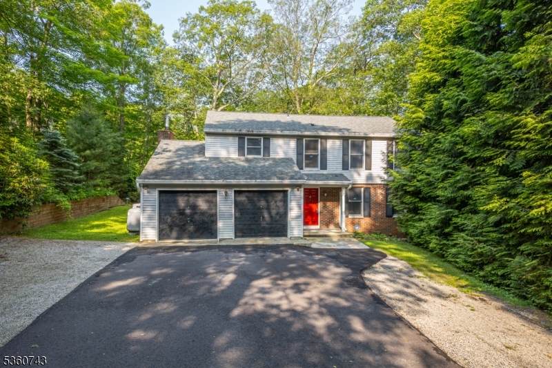 15 Lisa Dr - Photo 1