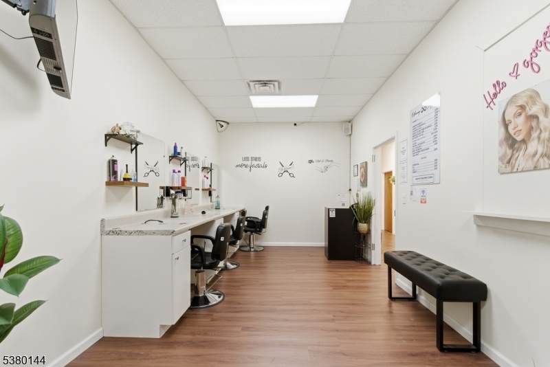 310 Main St - Photo 1