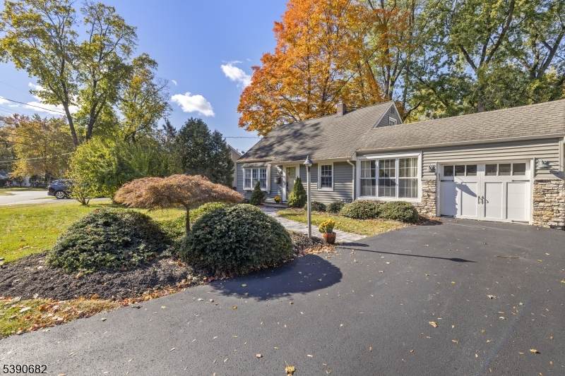 26 Brookside Ave - Photo 1