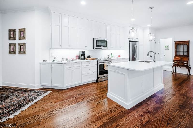 29 Euclid Ave - Photo 1