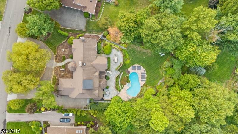 54 Hamilton Dr East - Photo 1