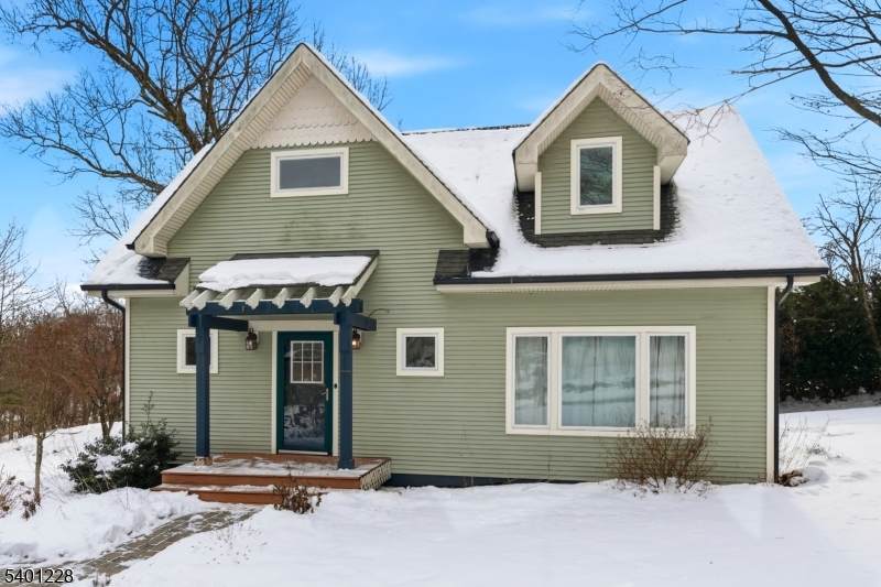 7 Arrowhead Dr - Photo 1