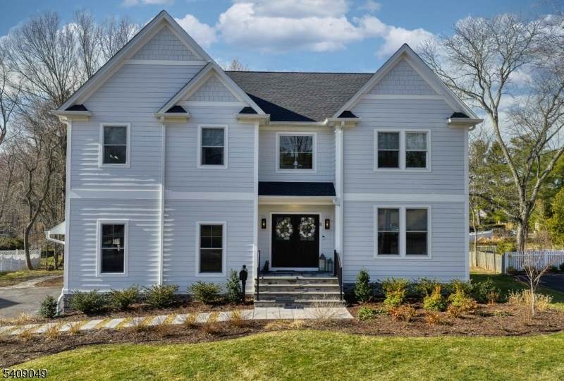 8 Fox Chase Rd - Photo 1