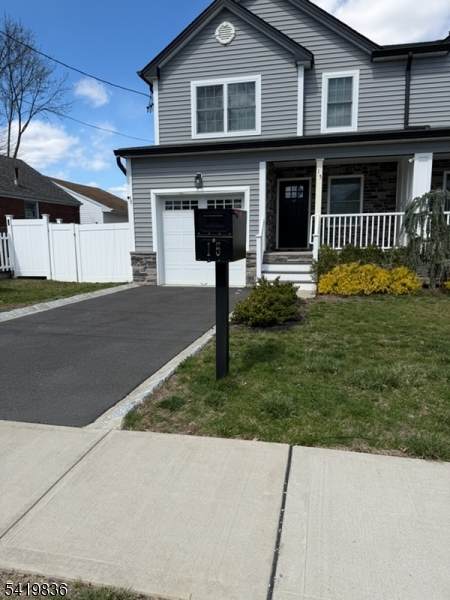 15 Rector Ave - Photo 1