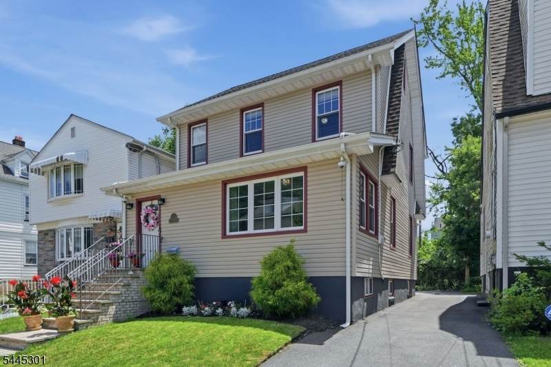 56 Essex Ave - Photo 1