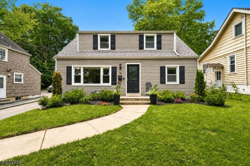 74 Meisel Ave - Photo 1