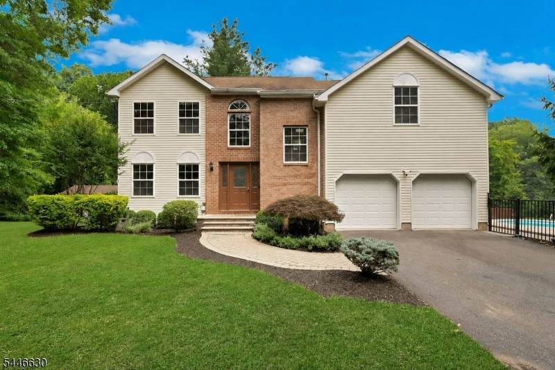 14 Lakeview Avenue - Photo 1