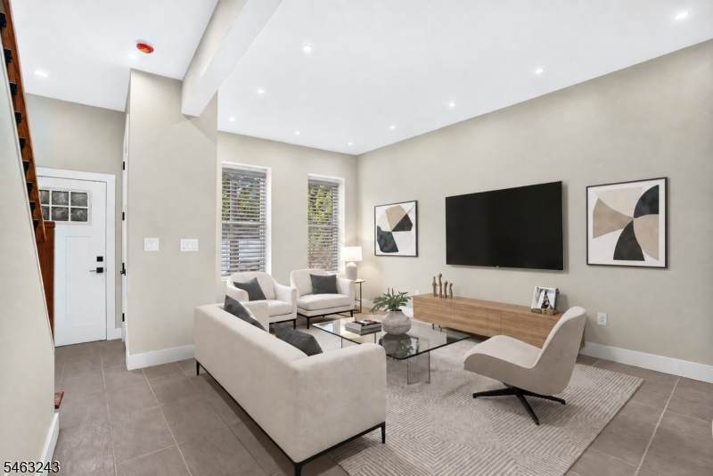 114 Peabody Pl - Photo 1