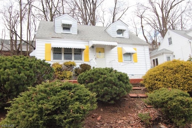 678 Broad St - Photo 1