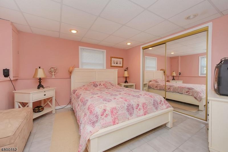 128 Overlook Avenue - Photo 1