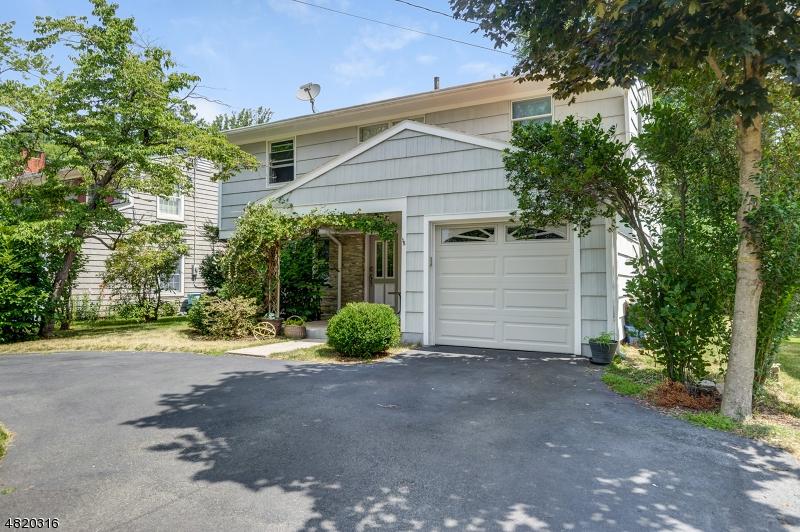 40 Riverside Dr - Photo 1